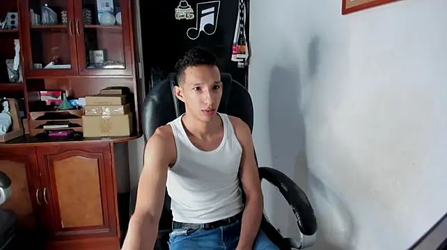 AlphaMarco webcam show