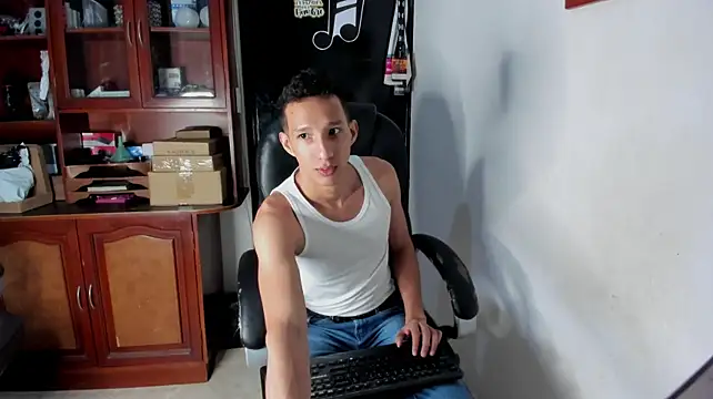 AlphaMarco – webcam-show