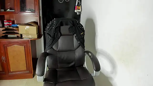 AlphaMarco Pertunjukan Webcam