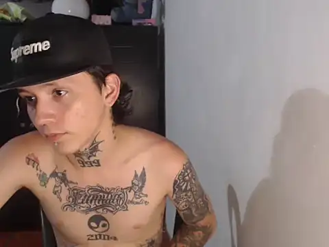 nick_boystraight – webcam-show