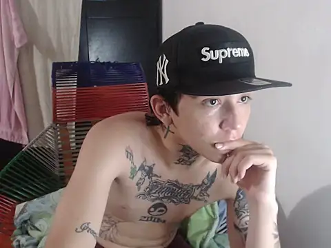 nick_boystraight Шоу с уебкамера