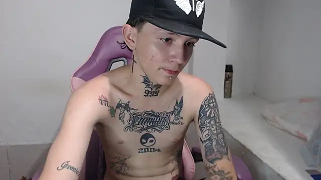 nick_boystraight – webcam-show