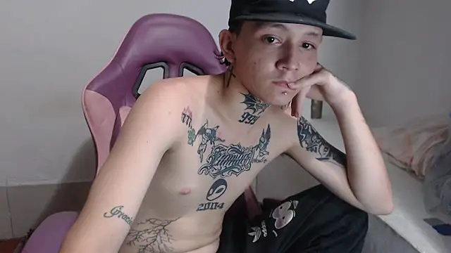 nick_boystraight Шоу с уебкамера