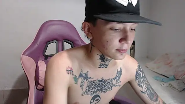 nick_boystraight Шоу с уебкамера