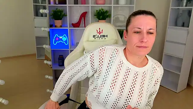Show modela GloriaSW na web-kameri