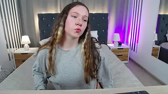 AliceBrook_ webcam show