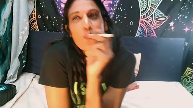 indiansexcsmile4u's Webcam Show