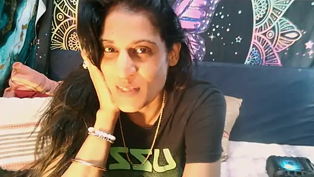 Chat +18 de indiansexcsmile4u ao vivo