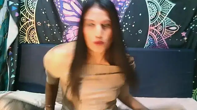 XXX chat uživo modela indiansexcsmile4u