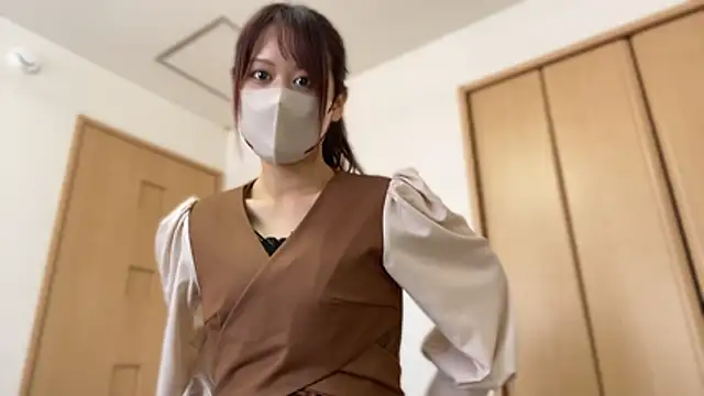 kana_kana_tan Pertunjukan Webcam