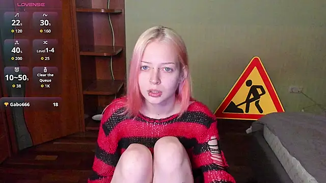 Živý XXX chat PetiteLia_