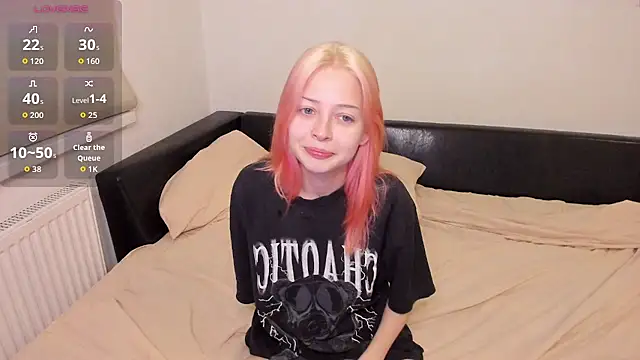 PetiteLia_'s Live XXX Chat