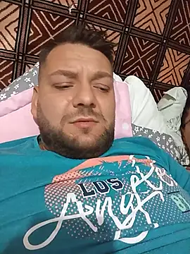 ionutflori12 Webcam show
