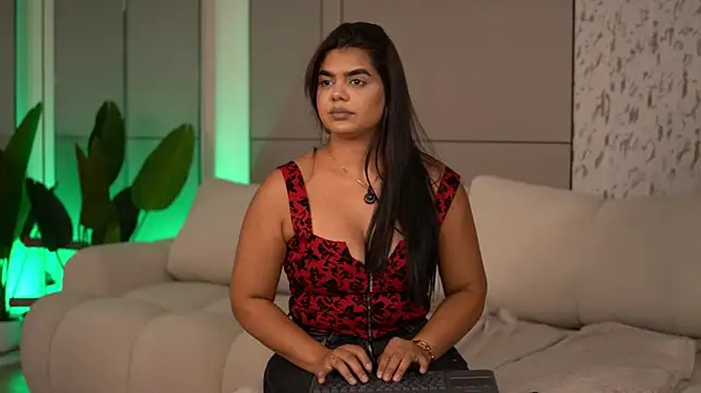 YaraCruz's Webcam Show