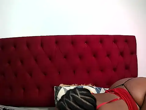 ThickEbonyX25 现场XXX聊天