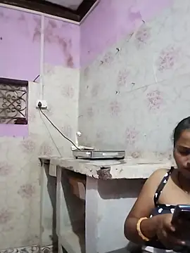 Chat XXX ao vivo de aapki-bhabhiii
