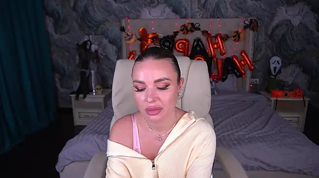 Вебкам-шоу EmilyySecret