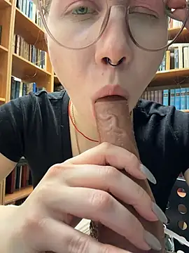 SlavicCandy Pertunjukan Webcam