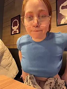 SlavicCandy's Live XXX Chat