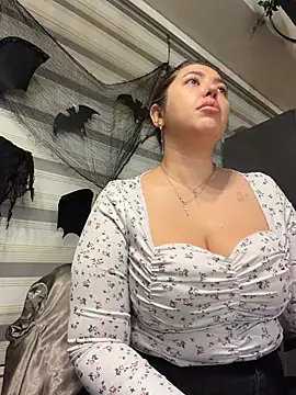 CleoLangley Adlı Modelin Canlı XXX Sohbeti