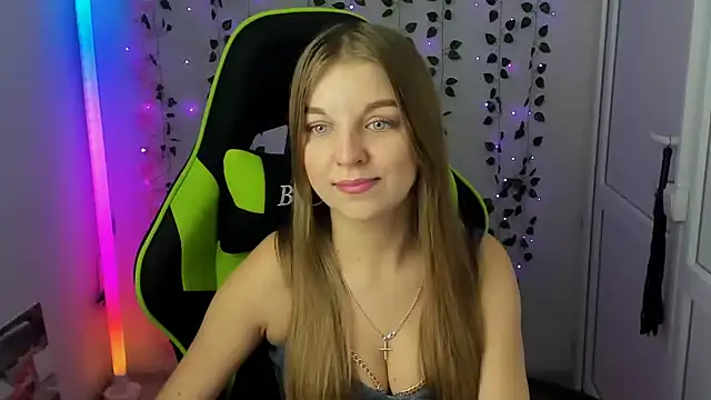 Pokazy przed kamerką – LuckyKinsley
