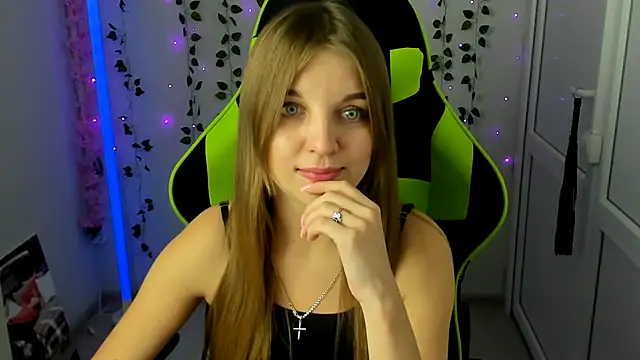 LuckyKinsley Webcam-Show