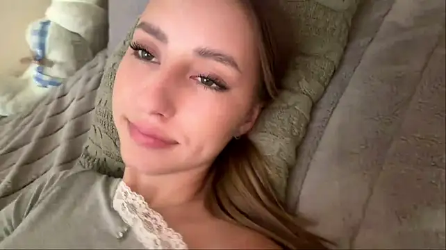ShelbaMitsuda's Webcam Show