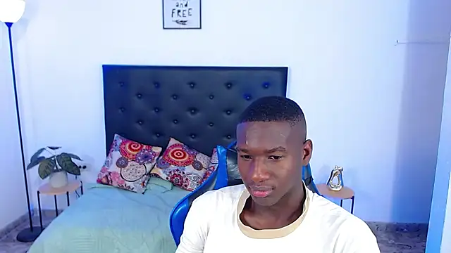 Show de yousimon18 na webcam
