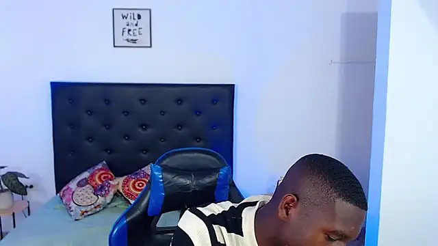 Show de yousimon18 na webcam