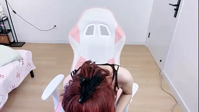 lu-lu-'s Live XXX Chat