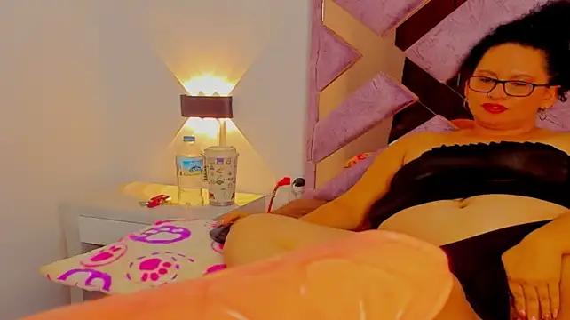 Chat XXX en directo de AmaraWattson