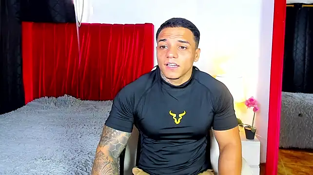 Lord__herakles Webcam Show