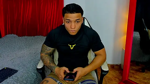 Lord__herakles Show in webcam