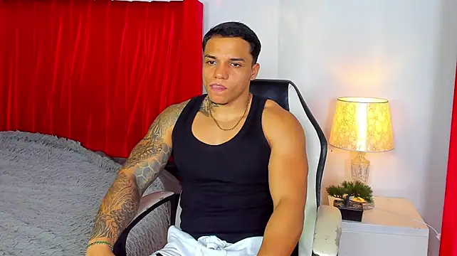 Lord__herakles Show in webcam