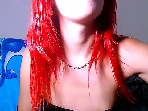 Show modela vaiolethts na web-kameri