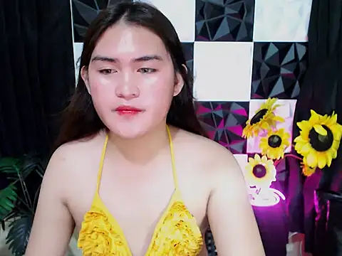 ASIANhotKHRIXZY Adlı Modelin Web Kamerası Şovu