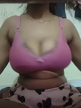 Kajalrani876 网络视讯表演
