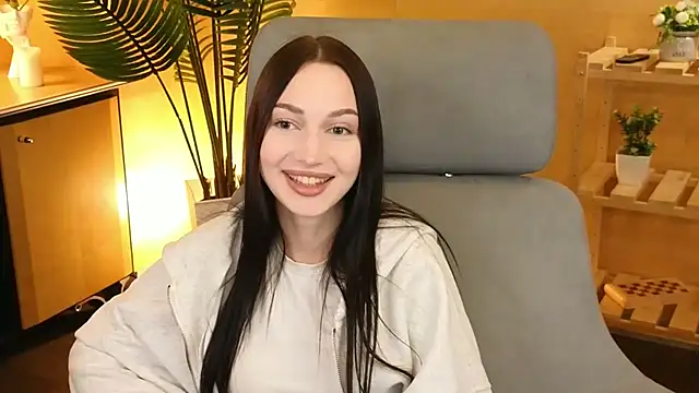 EmikoMenasco Webcam-Show