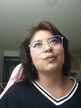 XXX chat uživo modela Amylaaa_
