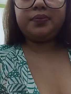 naylamck's Live XXX Chat