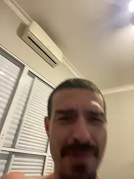 הופעת וובקאם של Ivis1999