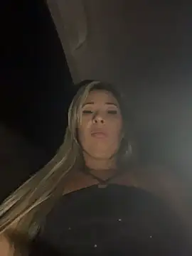 lindinha-sexy Adlı Modelin Web Kamerası Şovu