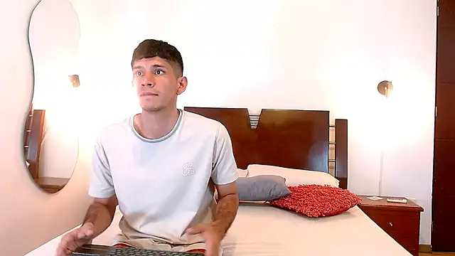 הופעת וובקאם של Lukas_harper