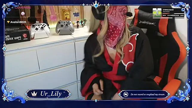 Ur_Lily Pertunjukan Webcam