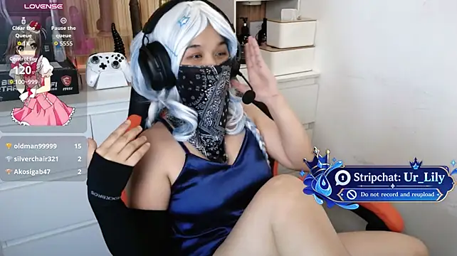 Ur_Lily Pertunjukan Webcam