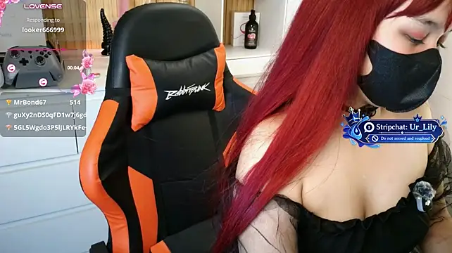 Ur_Lily Pertunjukan Webcam