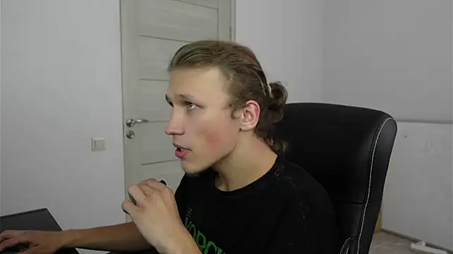 Mike_Reesee Webcam show