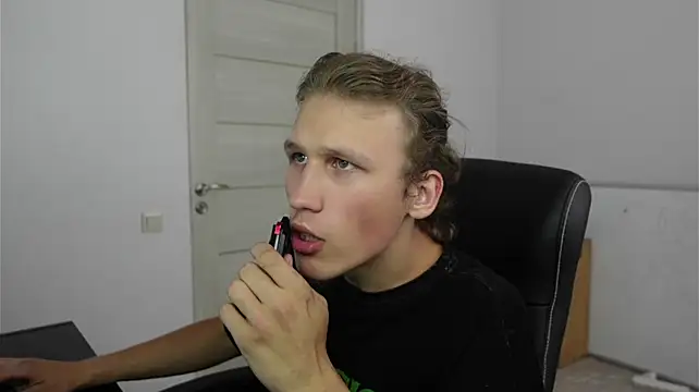 Mike_Reesee – webcam-show