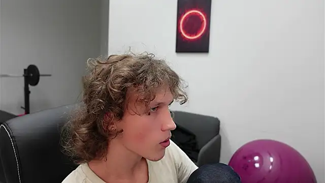 Mike_Reesee Webcamshow