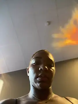 Brittanyy's Live XXX Chat